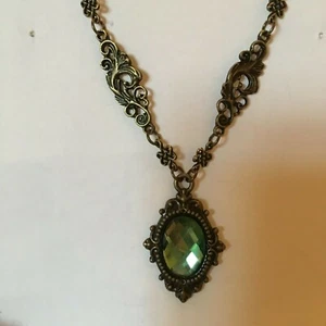 VIKTORIANISCHER STIL GRÜN FACETTIERTES GLAS Kristall DK VERGOLDET ANHÄNGER HALSKETTE RAHMEN - Bild 1 von 5