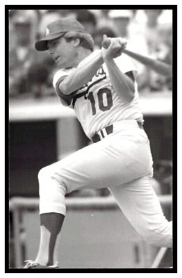 Jeff Torborg (1977) Los Angeles Dodgers Vintage Baseball Postcard BL1 - Image 1 of 2