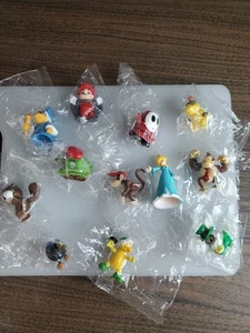 Super Mario Bros lot Squirrel Mario, Donkey Kong Princess, Bowser Jr. Bob-omb - Picture 1 of 15