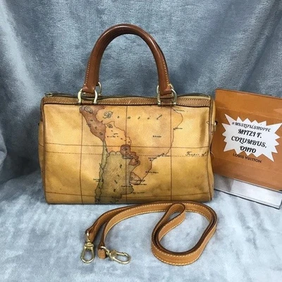 CARTERA 25 ALVIERO MARTINI CLASSE con CORREA EN MUY BUENA CONDICIÓN Foto 1 de 4