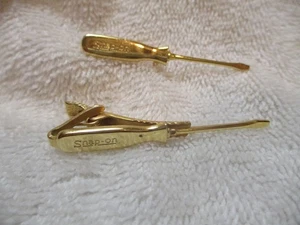 Vintage LEAVENS Krawattenklammer Schraubendreher Snap On Tools Tie Bar & SNAP-ON goldfarbene PIN - Bild 1 von 3