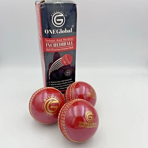 ONEGLOBAL Incrediball Indoor Outdoor Soft Practice Cricket Ball 3 Pack - Picture 1 of 8