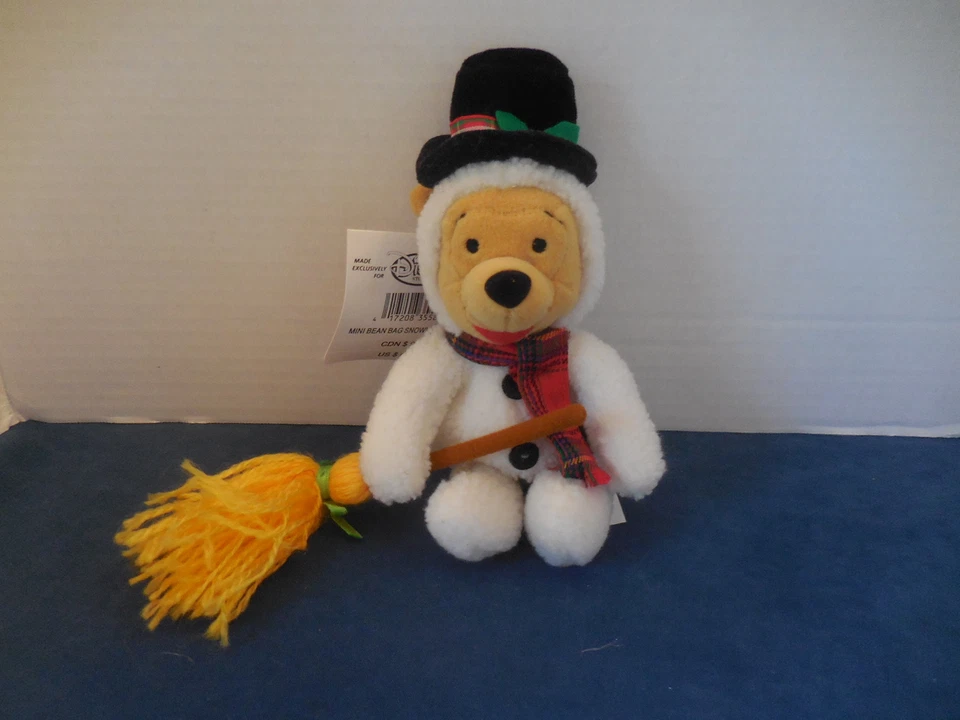 Disney Store Muñeco de Nieve Pooh Bolsa de Frijoles Peluche 8" Nuevo con Etiquetas Winnie the Pooh Retirado Foto 1 de 1