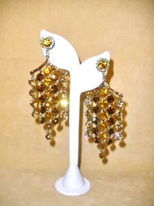 Runway oder Drag Chandelier Ohrringe mit klaren, goldenen & Bronze Strasssteinen - Bild 1 von 3