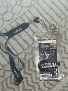 2005 World Series Game 3 White Sox vs Astros Mega Ticket, Official lanyard & Pin - Bild 1 von 6