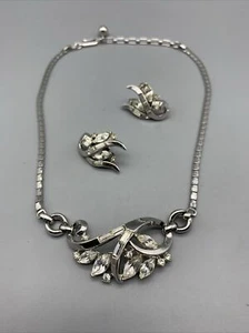 VTG CROWN TRIFARI NECKLACE & CLIP-ON EARRING SET DESIGNER ALFRED PHILLIPE - Picture 1 of 12
