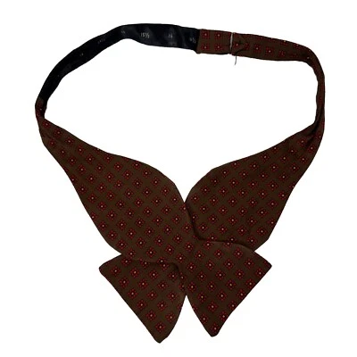 Pajarita de seda con estampado floral rojo y amarillo Rivetz of Boston marrón Foto 1 de 4