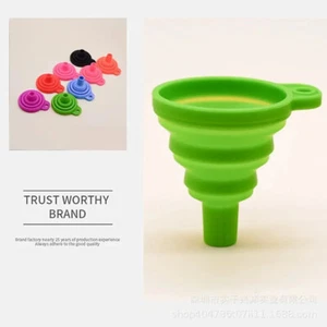 *new* Foldable Car Engine Funnel Silicone Liquid Funnel Washer Engine Oil Petrol - Picture 1 of 10