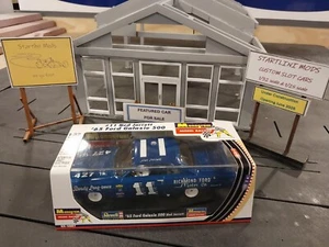 Monogramma Revel scala 1/32 #85-4887, NASCAR, 65 Ford Galaxy 500, Ned Jarrett #11 - Foto 1 di 6