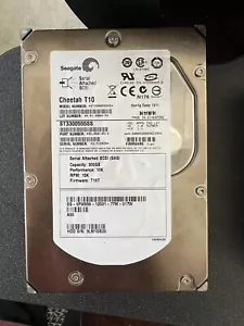 Disco duro Seagate ST3300555SS 9DJ066-051 300 GB 15 K RPM 3 Gb/s 3,5" SAS HDD - Imagen 1 de 2