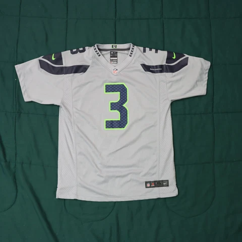 SEATTLE SEAHAWKS RUSSELL WILSON GREY SCREEN JERSEY SIZE YOUTH XL Cover