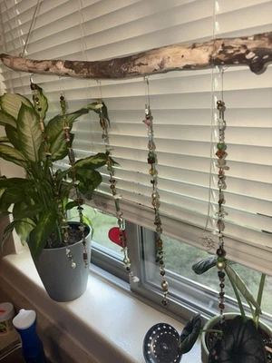 Carillón de viento hecho a mano de madera y cuentas Suncatcher Faircore caprichoso Foto 1 de 3