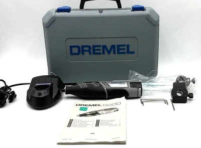 Dremel 8200 - Multitool 10.8V - mit Zubehör und Koffer - guter Zustand - Bild 1 von 4