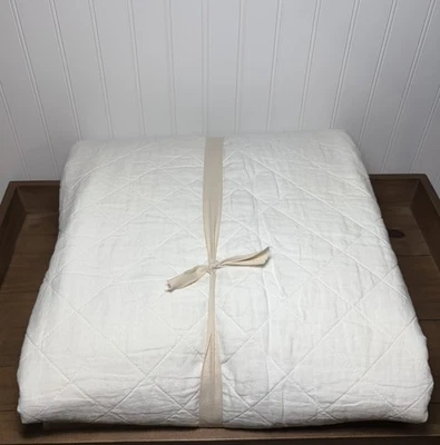 Pottery Barn Belgian Flax Linen Diamond Quilt ~ Full/Queen ~ White - Image 1 of 4