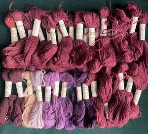 35 Skeins Vintage Patons Beehive Tapestry Wool Pink, Purple & Mauve Shades - Picture 1 of 6