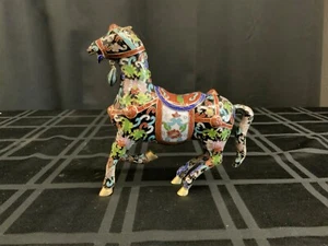 "Estatua de caballo china de latón esmaltado cloisonné de 7"" (DPL25)" - Imagen 1 de 6