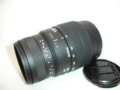 Sigma 70-300mm f/ 4-5.6 lens with Macro, SAF Bayonet for Sigma - Image 1 of 4