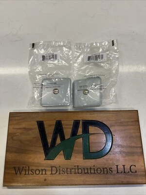 Eaton ARP00002CHB Small Meter Socket Hub Closure Plate 8 L x 5 W in. Lot Of 2 - Image 1 of 3