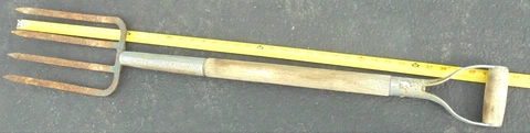 Vintage Pitch Fork 4 Tine Potato Farm Barn Garden Tool 41-1/2" Long Cover