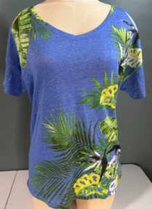 Chico’s Size 0 Small 100% Linen Blue Tropical Print Top V Neck Short Sleeve - Picture 1 of 6