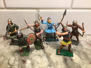 Toy Soldiers 6 Plastic 60mm Medieval Vikings - Picture 1 of 1