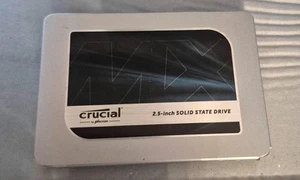SSD interne Crucial MX500 2 To 3D NAND SATA 2,5 pouces 7 mm - Photo 1/2