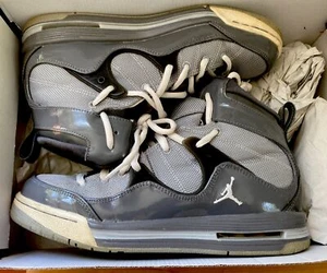Nike Boys Jordan Flight 428827-003 Gray Basketball Shoes Sneakers Sz 7Y - Picture 1 of 9