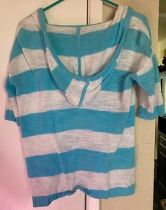 Banana Republic Kurzarmpullover mit Kapuze Größe S - Bild 1 von 4