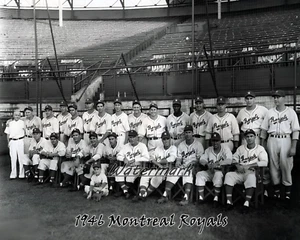 Foto 8 X 10 1946 Jackie Robinson AAA Montreal Royals Team Picture - Imagen 1 de 1