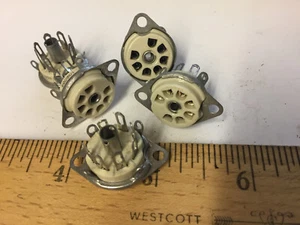 7JC3 SELLA TIPO PRESA MINIATURA 7 JC3 CERAMICA 5 PZ NOS - Foto 1 di 1