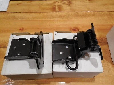 Bisagra de puerta delantera izquierda para Ford Mustang 1967-1968 - lado del conductor Foto 1 de 3