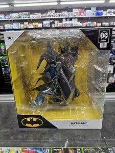 Batman 423 Todd Mcfarlane Statue DC Direct Figurine Cape NEW NIB Collectible - Picture 1 of 13