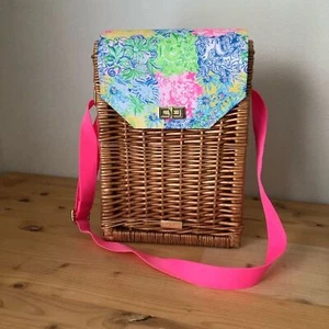 Lilly Pulitzer Wicker Wine Tote Picnic Preppy Summer Pink Blue Animals Padded - Picture 1 of 16