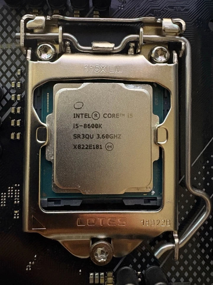 Intel Core i5 8600K LGA 1151 CPU  3.6GHz SR3QU - image 1 of 1
