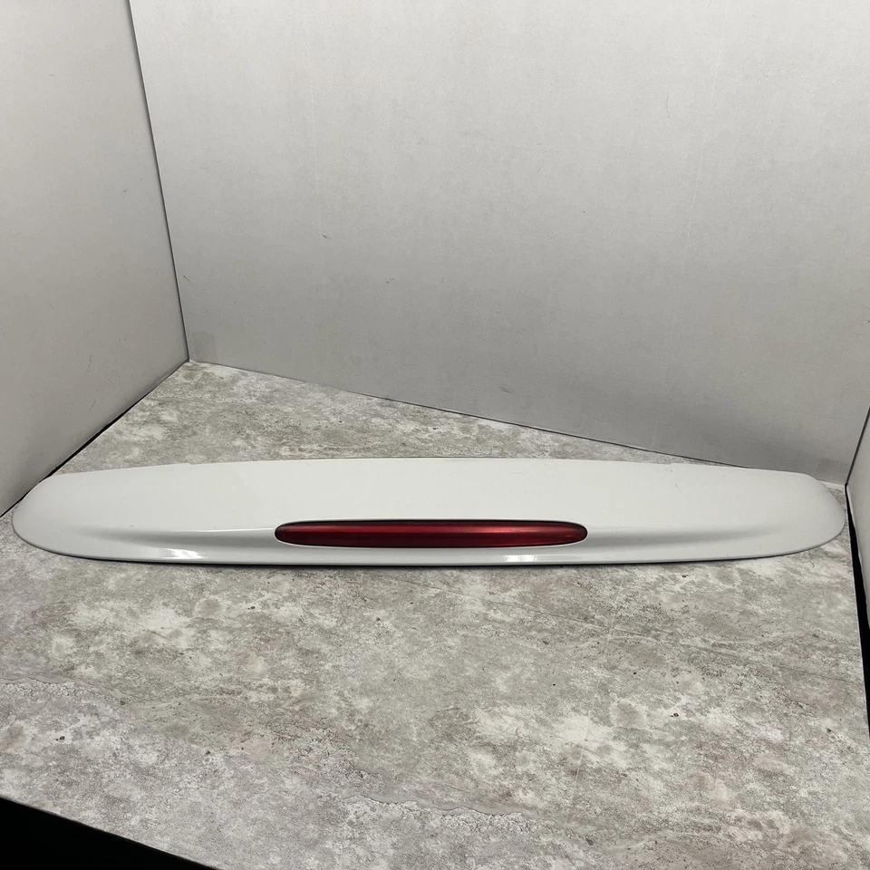 2002-2009 Chevrolet Trailblazer Rear Spoiler w/ 3rd Third Brake Light White READ - Image 1 of 4