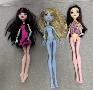 Mattel Monster High Dolls Lot of 3 Draculaura & Abbey Bominable - Picture 1 of 5