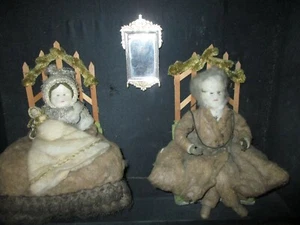 17" X 13" Antique Christmas Cotton Batting Couple & Baby In Shadow Box - Picture 1 of 12