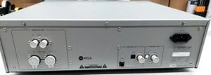 Luxman D-03X CD Player MQA Compatible w/Accessories Excellent Condition - Picture 1 of 13