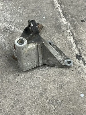 TR-7 Alternator Bracket 1980 - Image 1 of 4