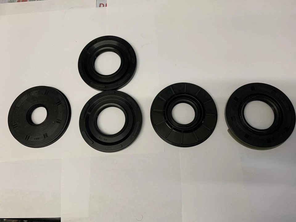 AFTERMARKET JUEGO DE 5 SELLOS DE MANIVELA SUZUKI GT750 GT 750