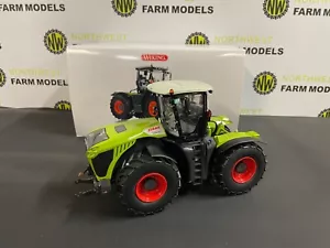 WIKING 1:32 CLAAS XERION 4500 TRAC VC - Picture 1 of 6