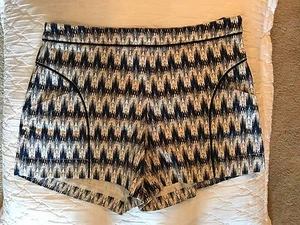 Anthropologie - Cartonnier blue/white/black Ikat - zig zag - Shorts Size 4 - Picture 1 of 3