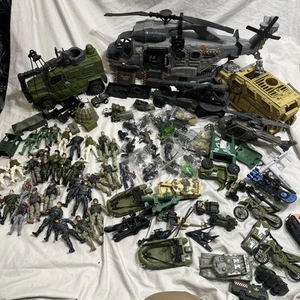 Vintage Soldier Army Action Figure Lot Hundreds Of Pieces Military GI Joe Style - Picture 1 of 16