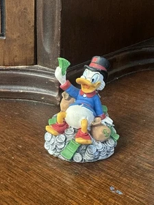 The Animated Classic Thimble Collection Lenox "Scrooge McDuck".  T - Picture 1 of 8
