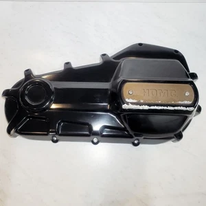 Cubierta de embrague de transmisión primaria exterior OEM 2019-2023 Harley Softail FXDR 114 Dominion - Imagen 1 de 19