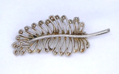 Signed HOLLYWOOD Silver Tone Feather Brooch Pin Openwork 7cm - Image 1 of 4