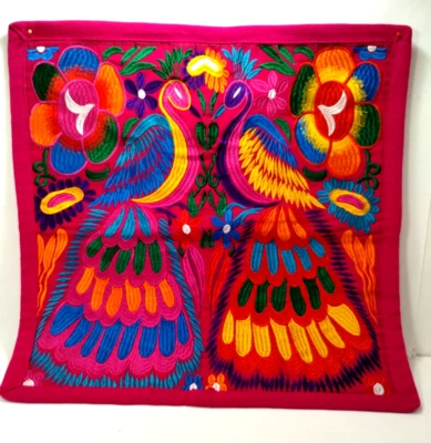 NUEVO ~ Funda de almohada mexicana ~ OAXACA hecha a mano ~ PAVOS REALES ~ Bordado 18" ~ Arte popular Foto 1 de 2