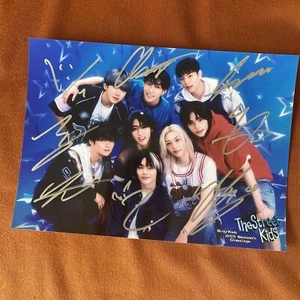 Foto de grupo autografiada de Stray Kids The Street Kids 5*7 colección K-POP regalos A - Imagen 1 de 1