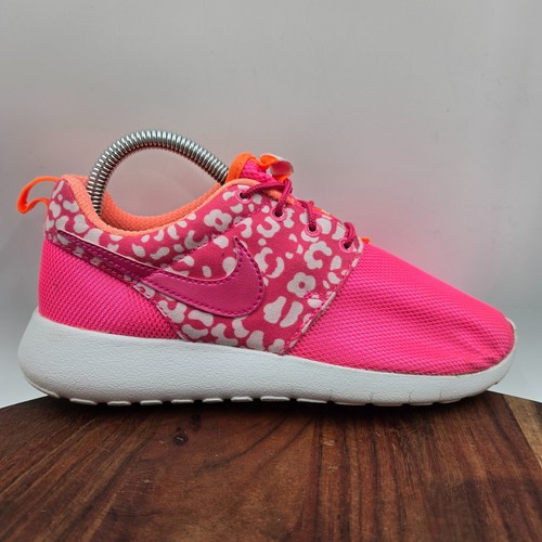 Scarpe Nike Roshe One giovani ragazze 5 anni rosa arancione leopardato running sneakers maglia