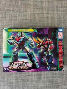 NEW! Transformers Legacy Evolution Humble Origins 2-Pack Shockwave & Orion Pax - Picture 1 of 6